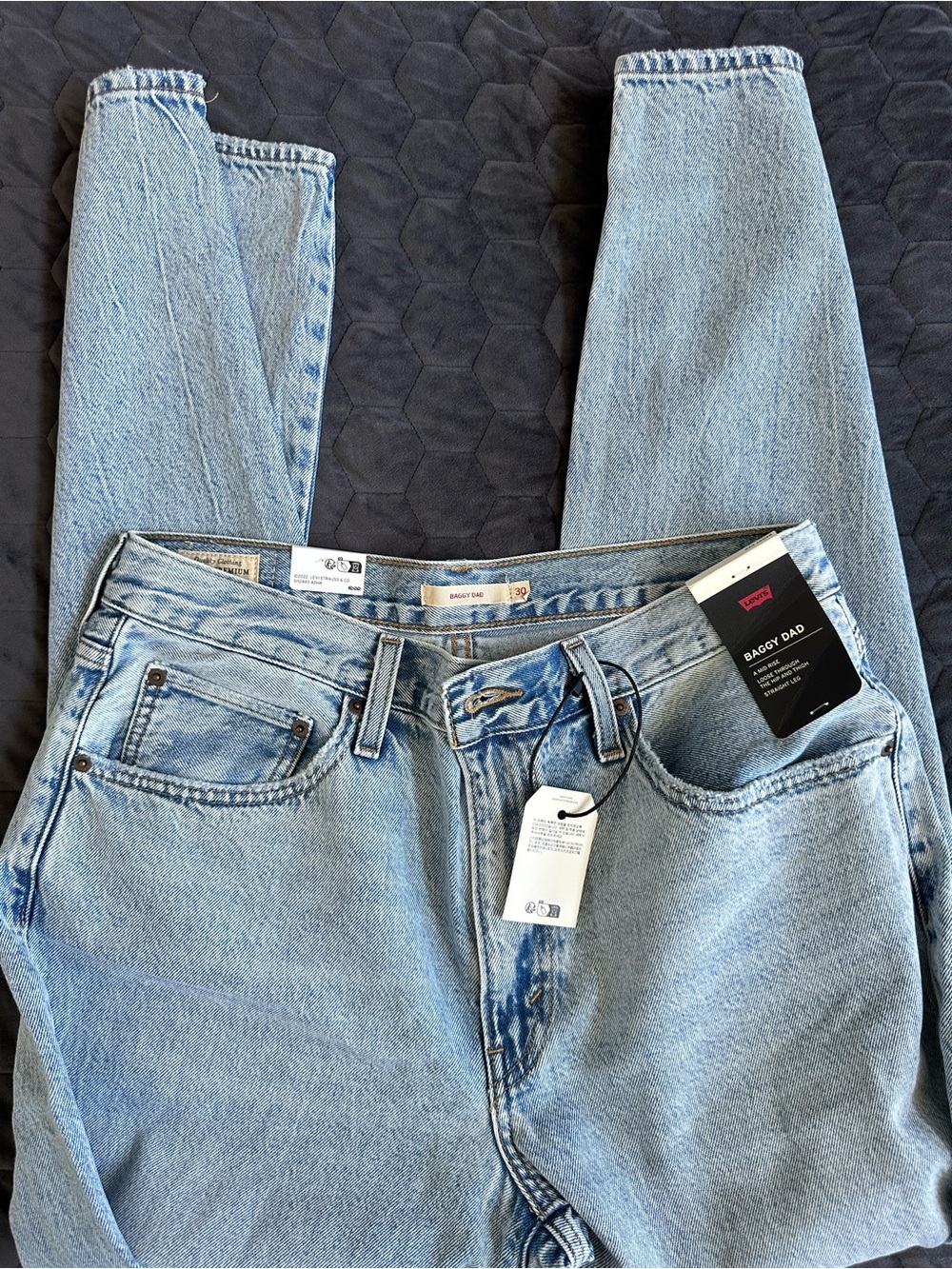 Levi's® Premium Baggy Dad Women's Jeans Light Wash 30W x 30L - Picture 8 of 9